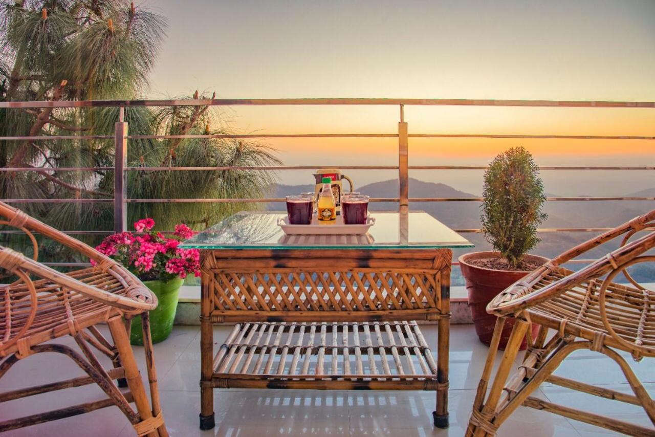 Himalyan Basera I Pvt Balcony I Serviced Apt I By Exotic Stays Касаули Екстериор снимка